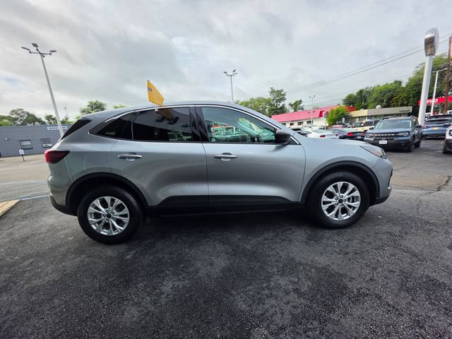 Certified 2023 Ford Escape Active AWD/4WD image 9