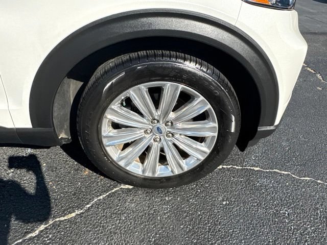 Certified 2023 Ford Explorer XLT w/ Equipment Group 202A RWD image 10