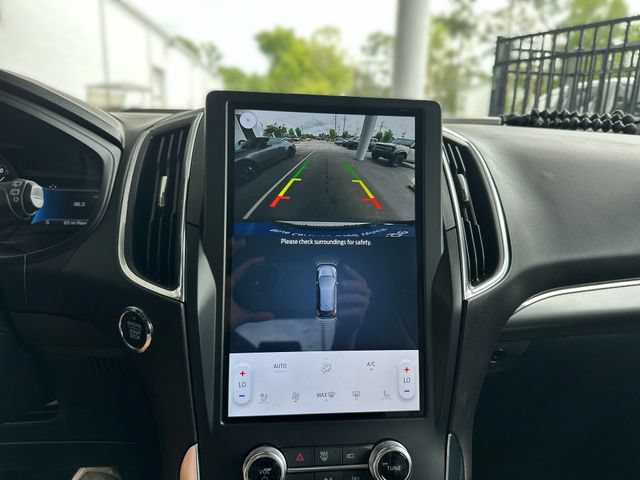 Certified 2024 Ford Edge Titanium AWD/4WD image 18