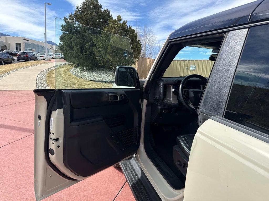 Certified 2025 Ford Bronco Outer Banks AWD/4WD image 12