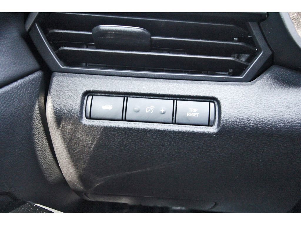 Used 2024 Nissan Altima 2.5 SR w/ SR Premium Package FWD image 19