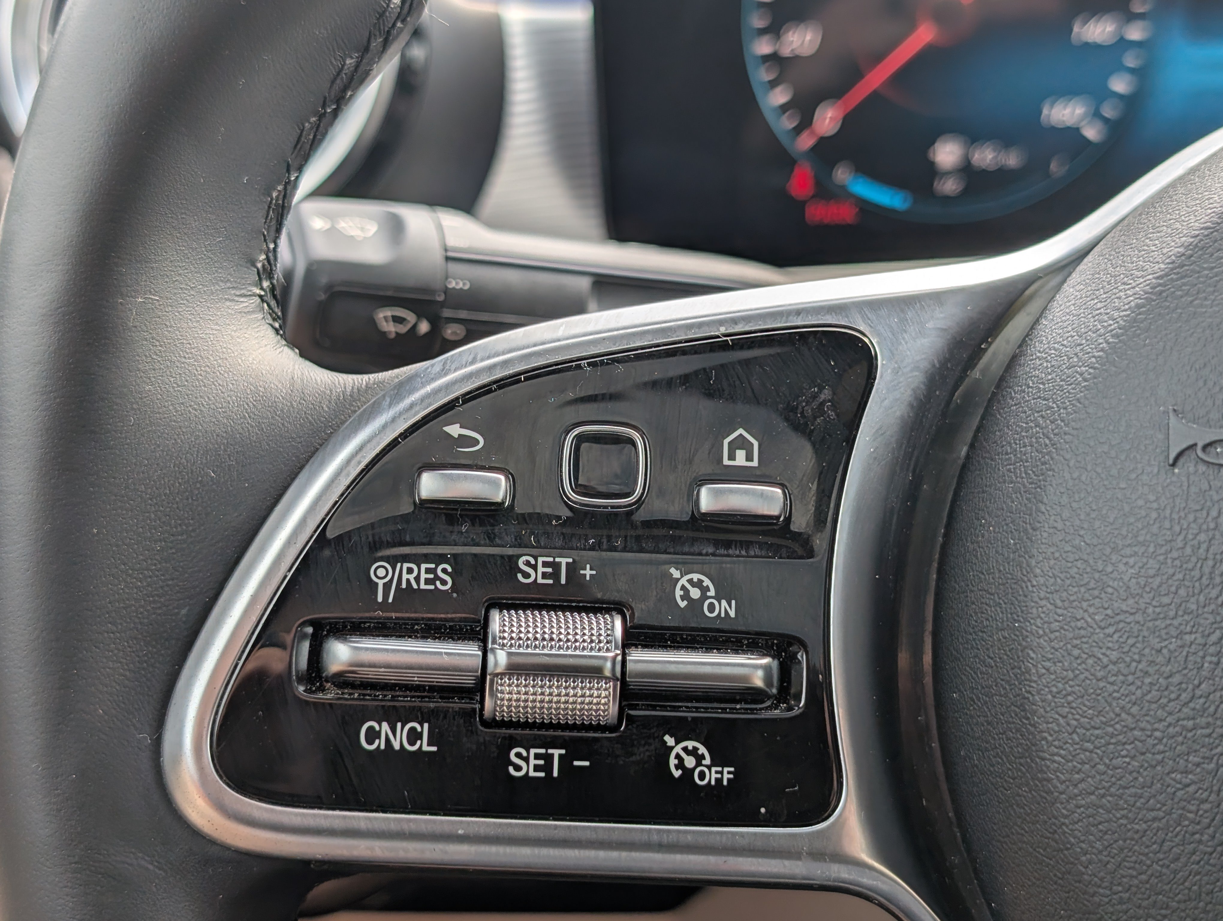 Used 2021 Mercedes-Benz CLA 250 4MATIC image 24