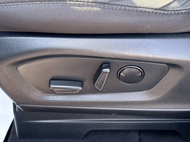 Certified 2023 Ford Explorer XLT RWD image 28