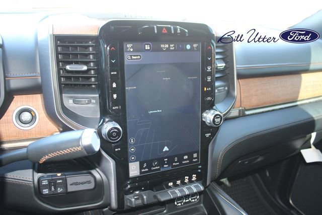 Used 2024 RAM 2500 Limited w/ Towing Technology Group image 20