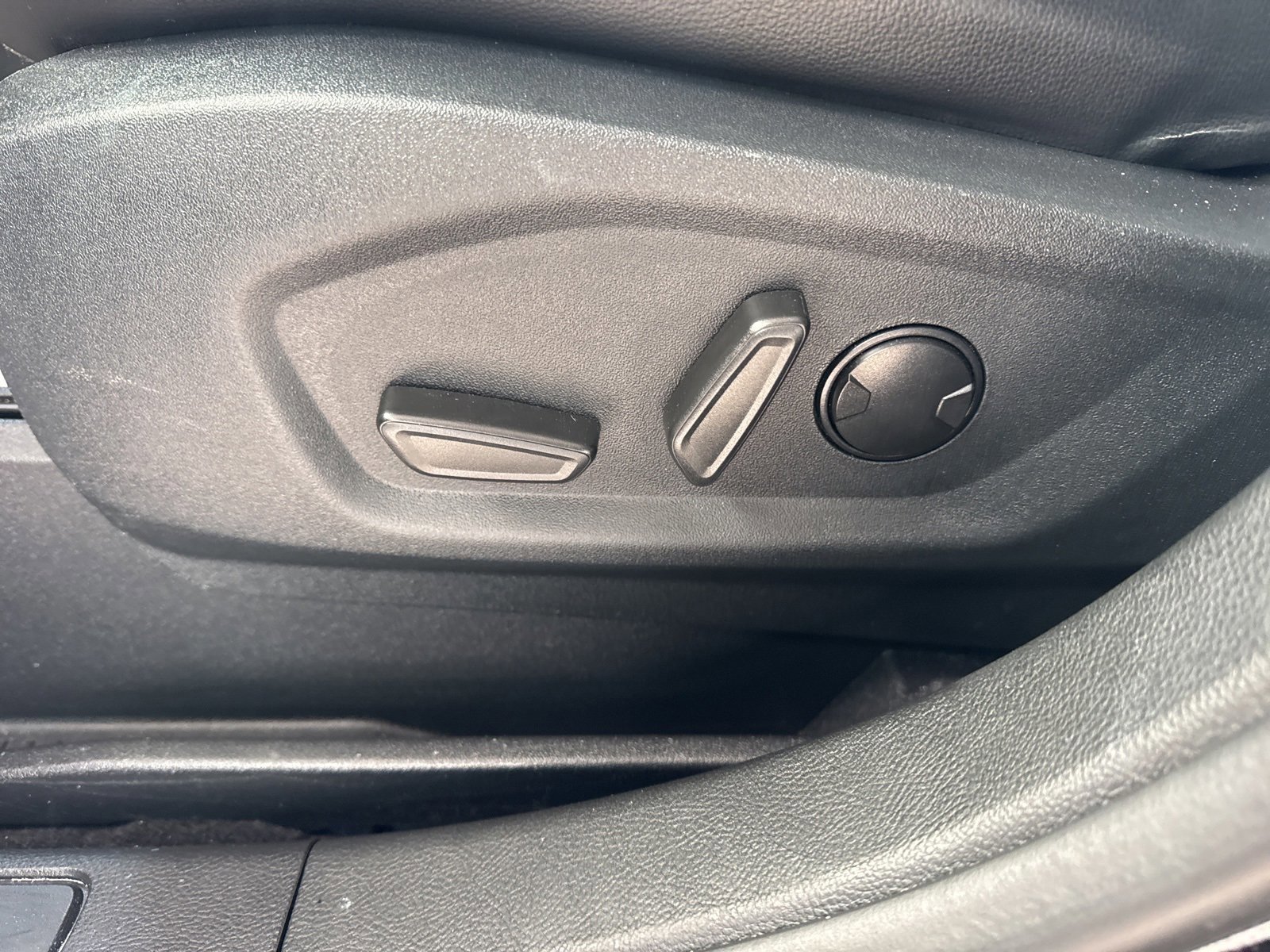 Certified 2024 Ford Edge SEL w/ Convenience Package image 26