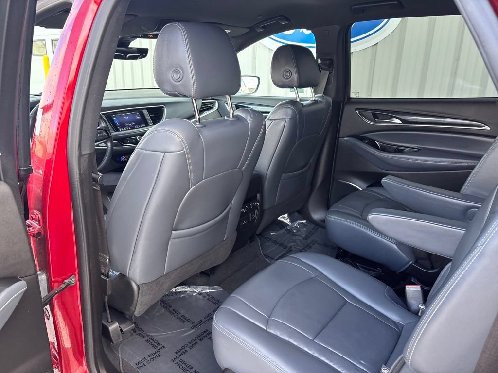 Used 2024 Buick Enclave Premium AWD/4WD image 25