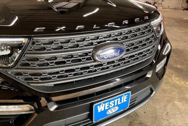 Certified 2024 Ford Explorer XLT w/ Equipment Group 202A AWD/4WD image 23