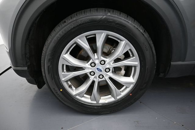 Certified 2023 Ford Explorer XLT w/ Equipment Group 202A AWD/4WD image 10