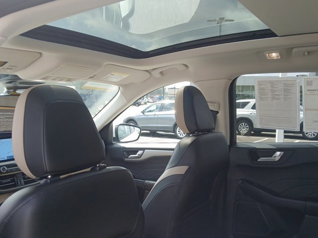 Certified 2022 Ford Escape SEL AWD/4WD image 22