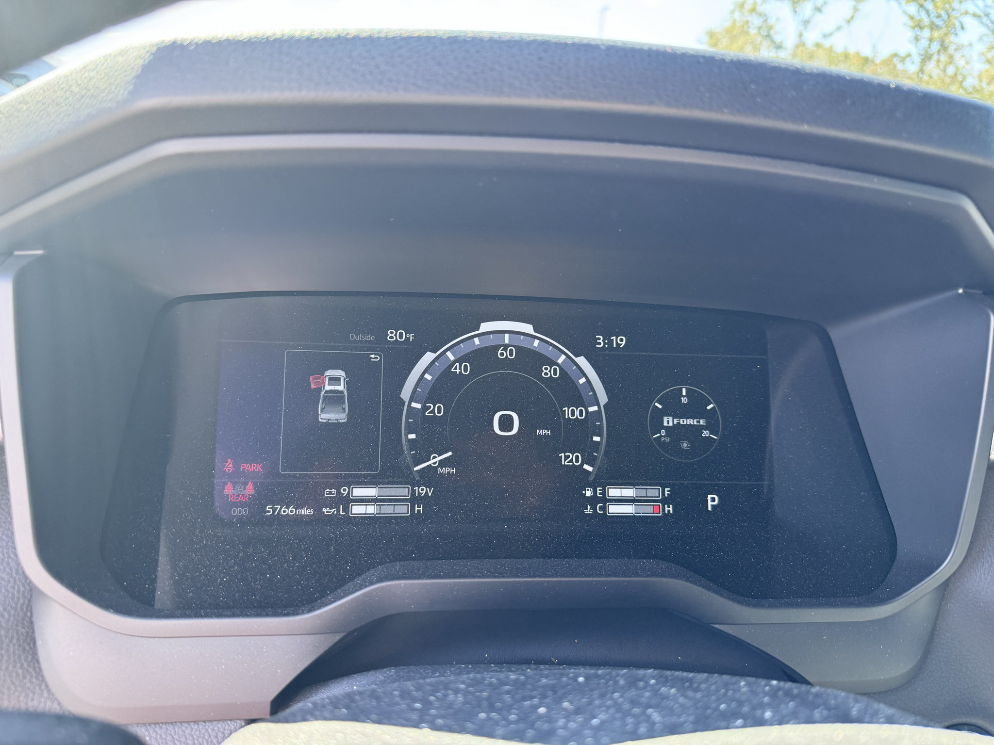 Used 2025 Toyota Tundra Limited AWD/4WD image 16