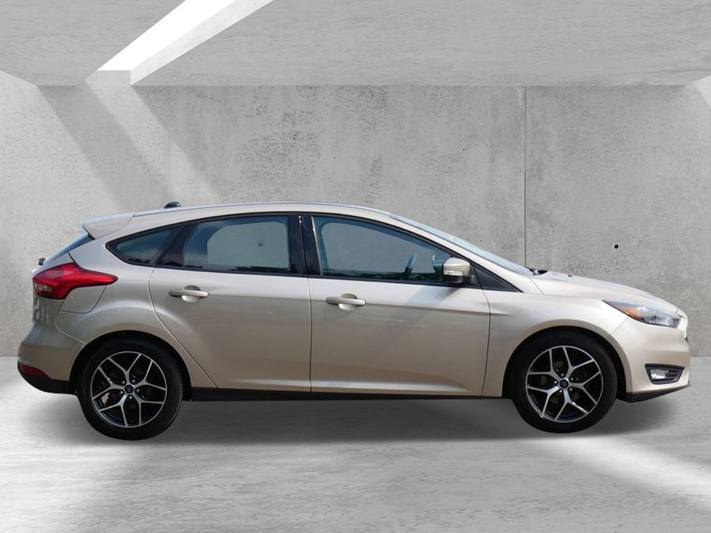 Certified 2018 Ford Focus SEL FWD image 2