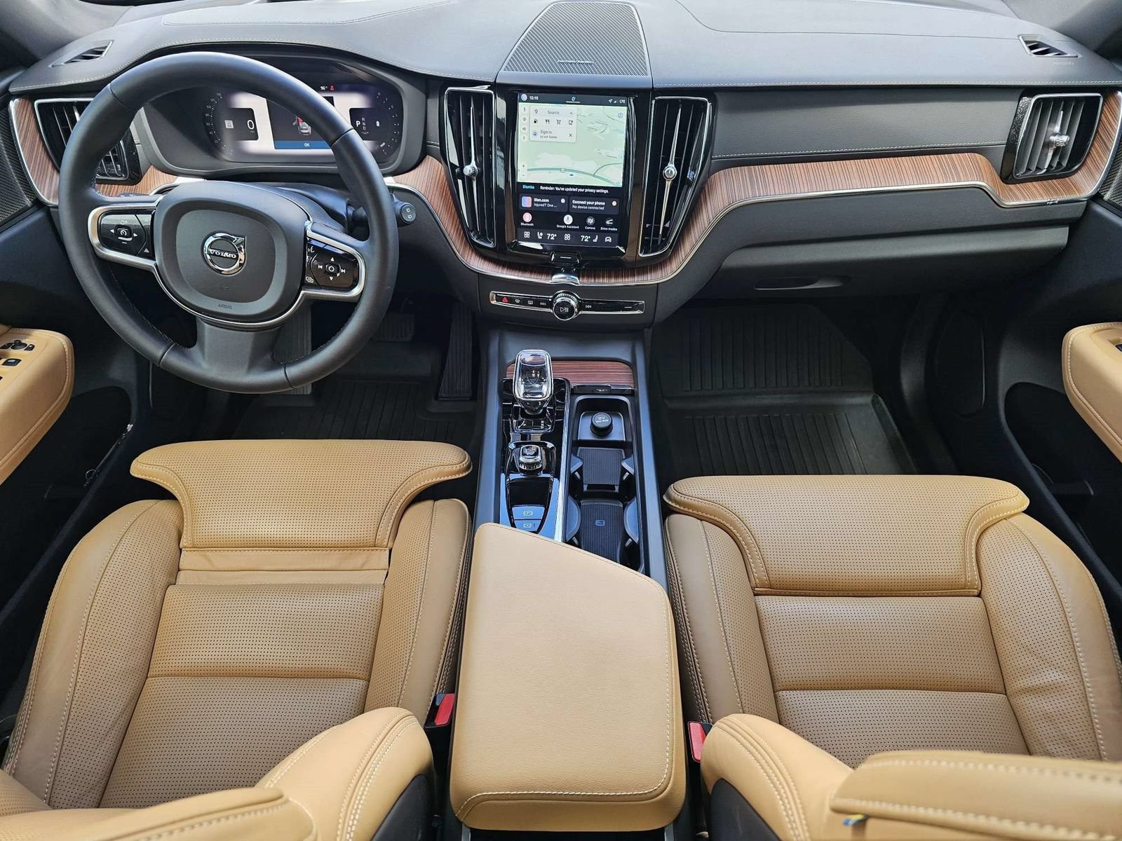 Used 2024 Volvo XC60 B5 Ultimate AWD/4WD image 17