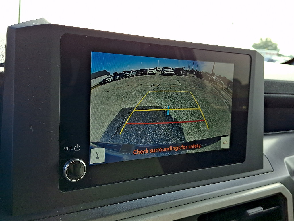 Used 2024 Toyota Tacoma SR5 AWD/4WD image 16