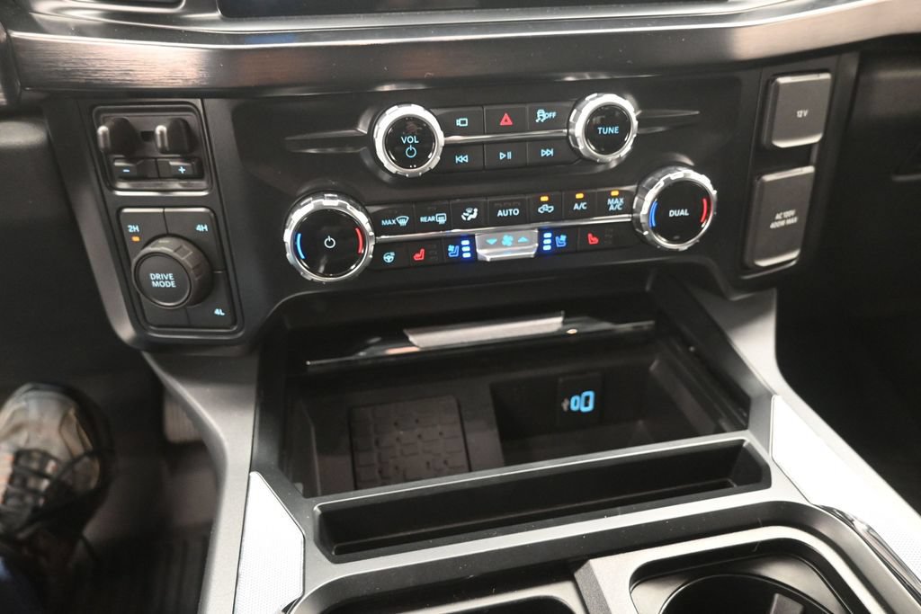Certified 2025 Ford F350 Lariat w/ Lariat Ultimate Package AWD/4WD image 9