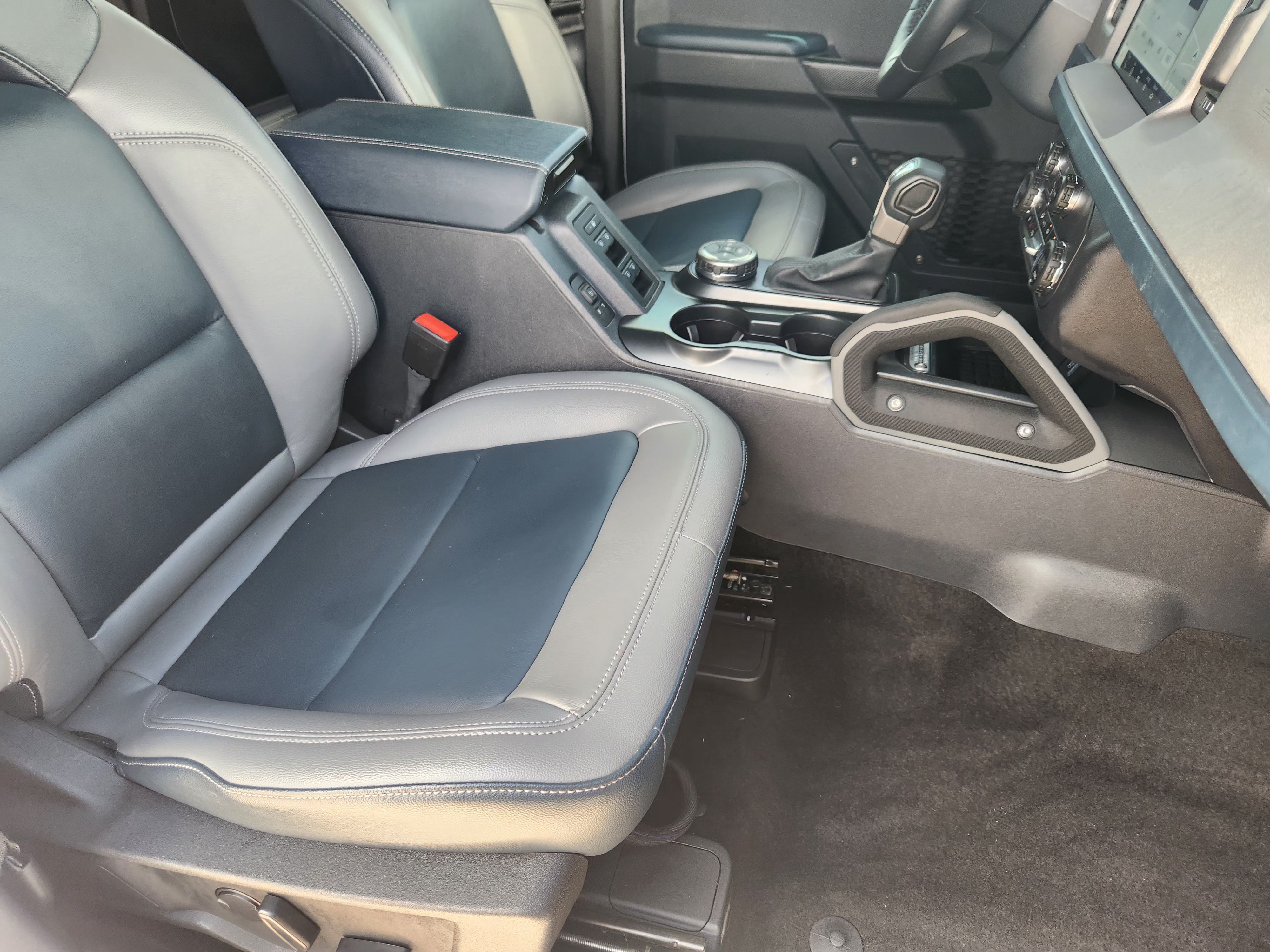 Certified 2024 Ford Bronco Outer Banks AWD/4WD image 14