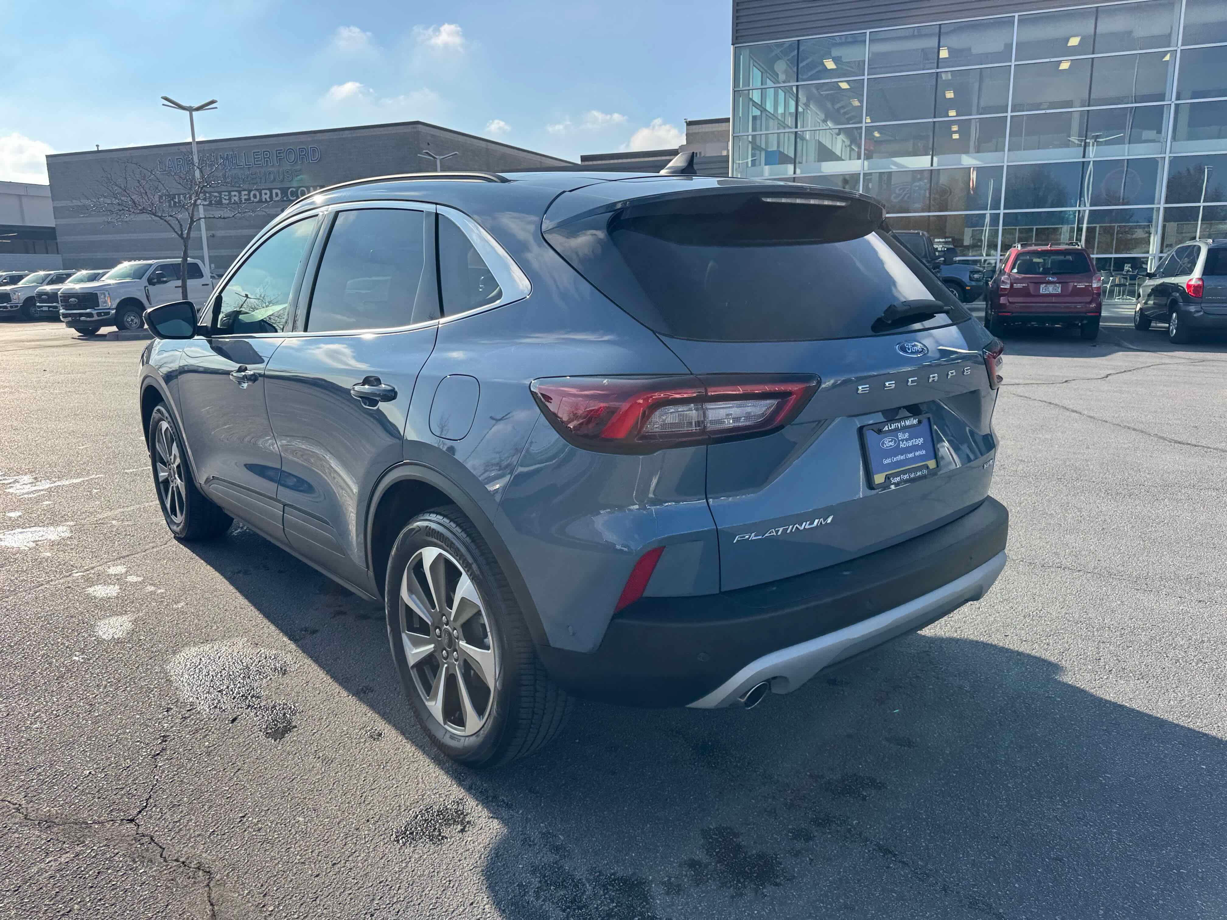 Certified 2023 Ford Escape Platinum w/ Premium Technology Package image 3