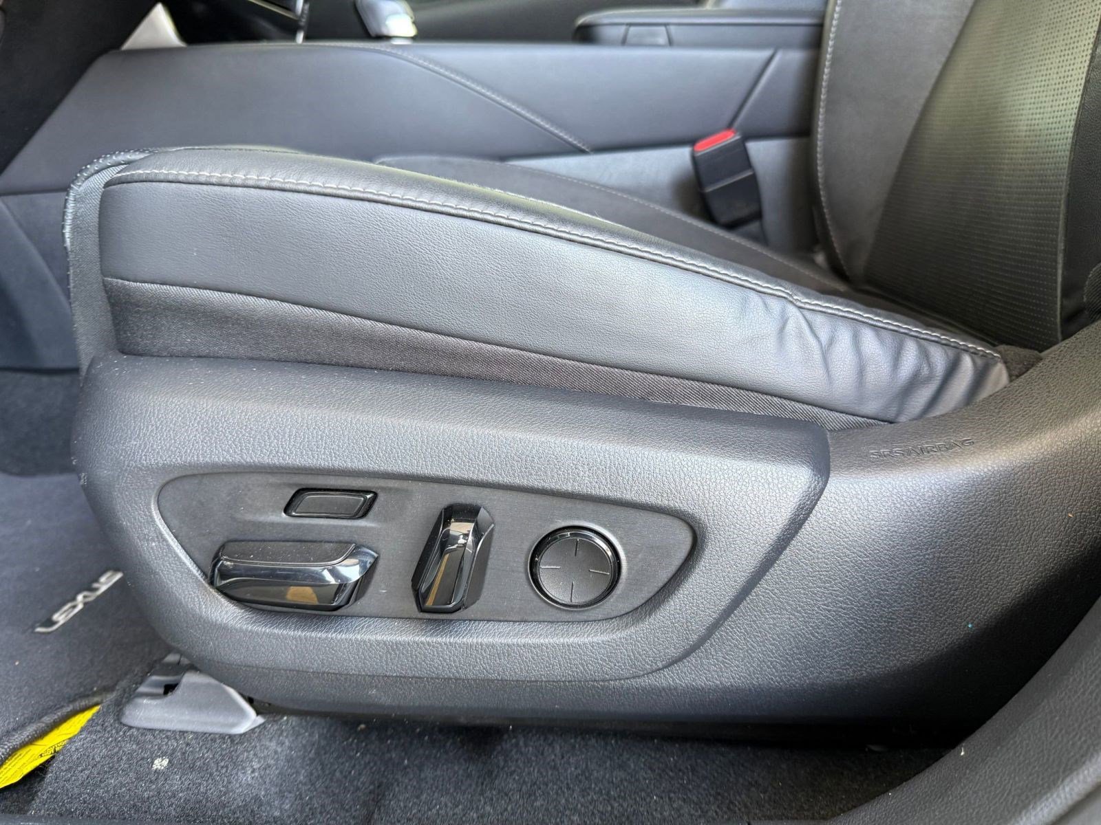 Used 2023 Lexus RX 350 FWD w/ Cold Area Package image 14