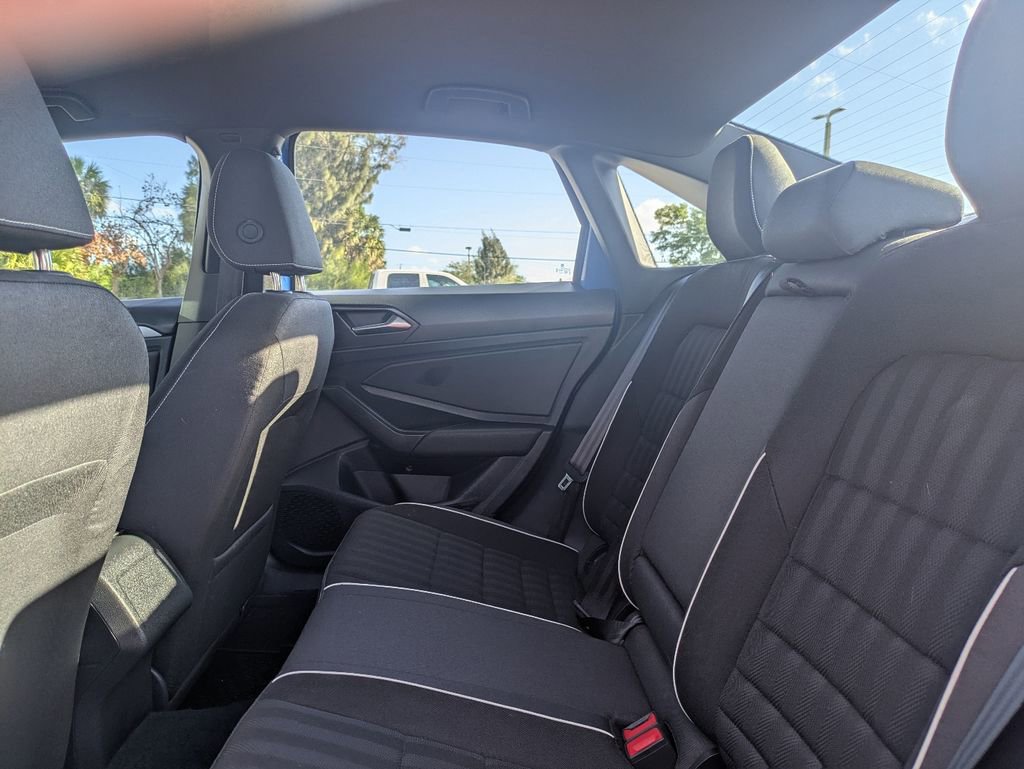 Used 2024 Volkswagen Jetta Sport FWD image 14