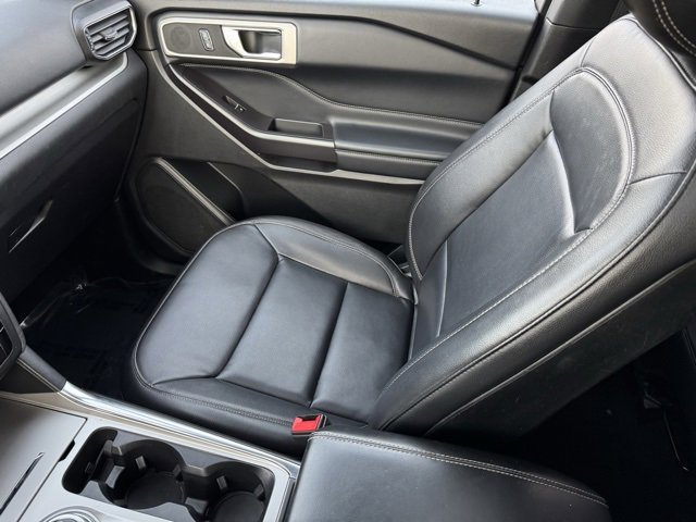 Certified 2020 Ford Explorer XLT w/ Equipment Group 202A image 24