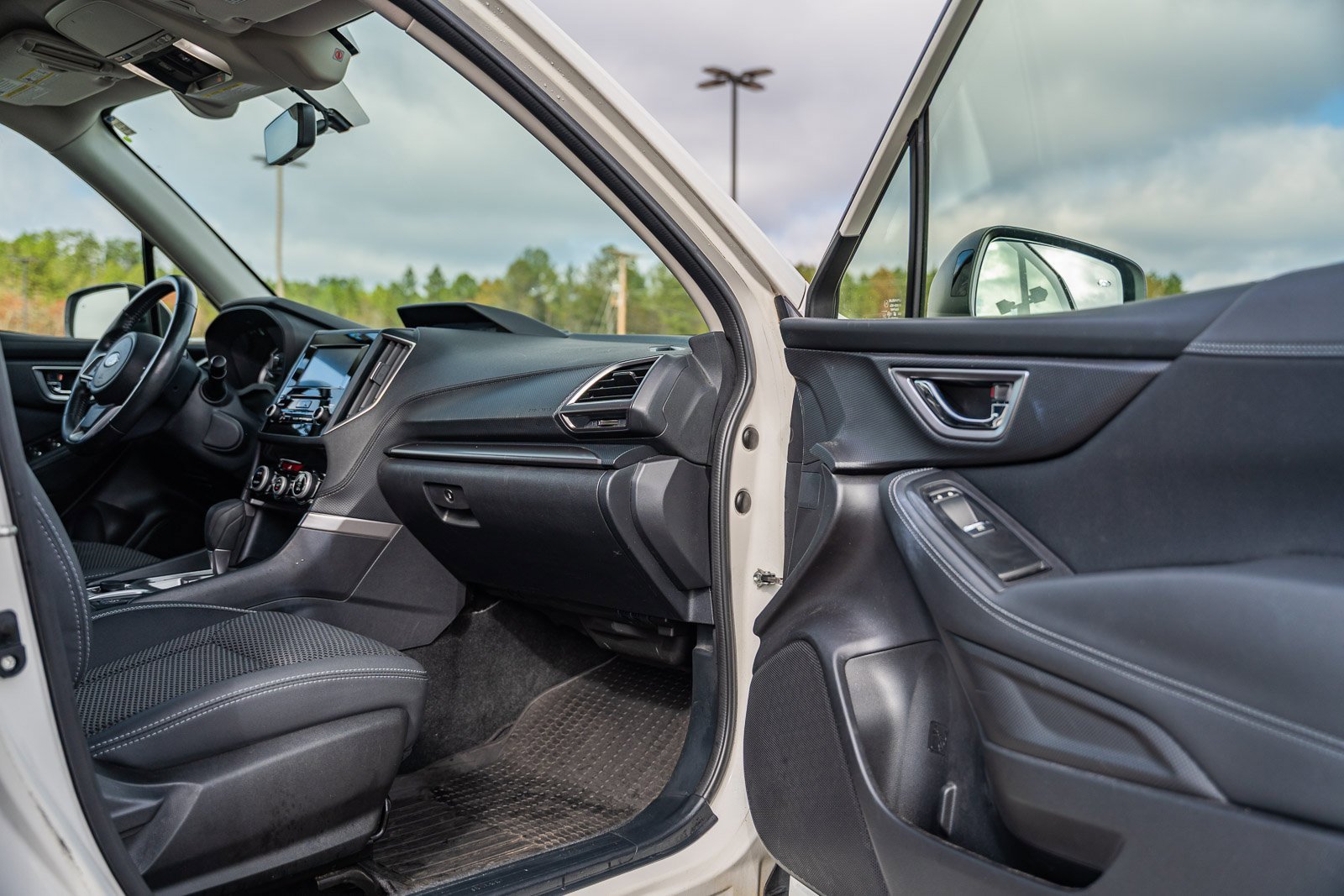 Used 2019 Subaru Forester Premium image 12