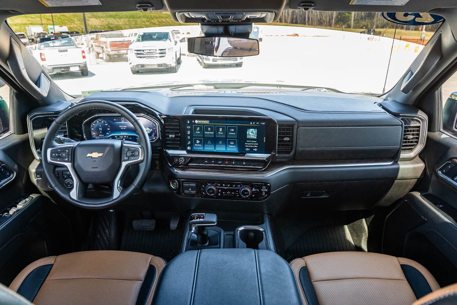 Used 2025 Chevrolet Silverado 1500 LT image 24