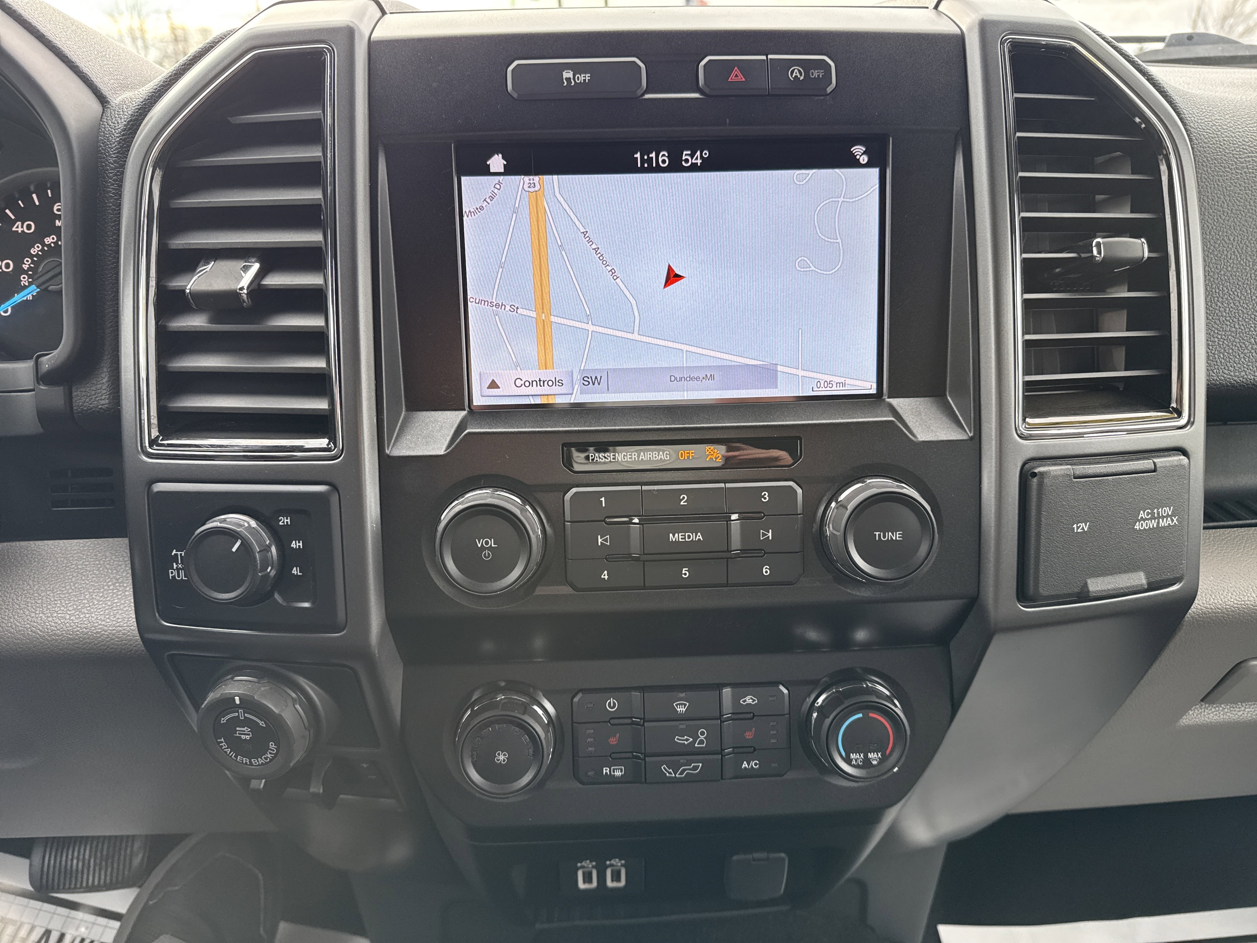 Certified 2019 Ford F150 XLT w/ Equipment Group 302A Luxury image 23