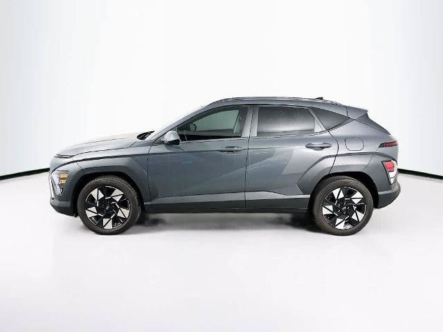 Used 2025 Hyundai Kona SEL FWD image 3