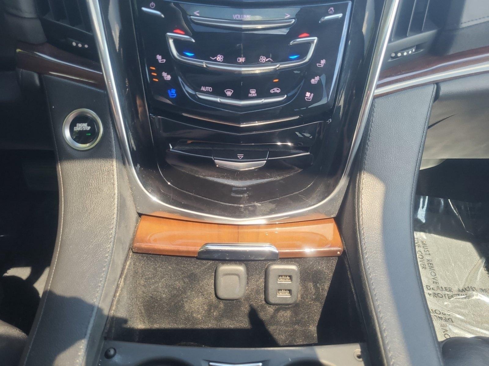 Used 2017 Cadillac Escalade Premium Luxury AWD/4WD image 31
