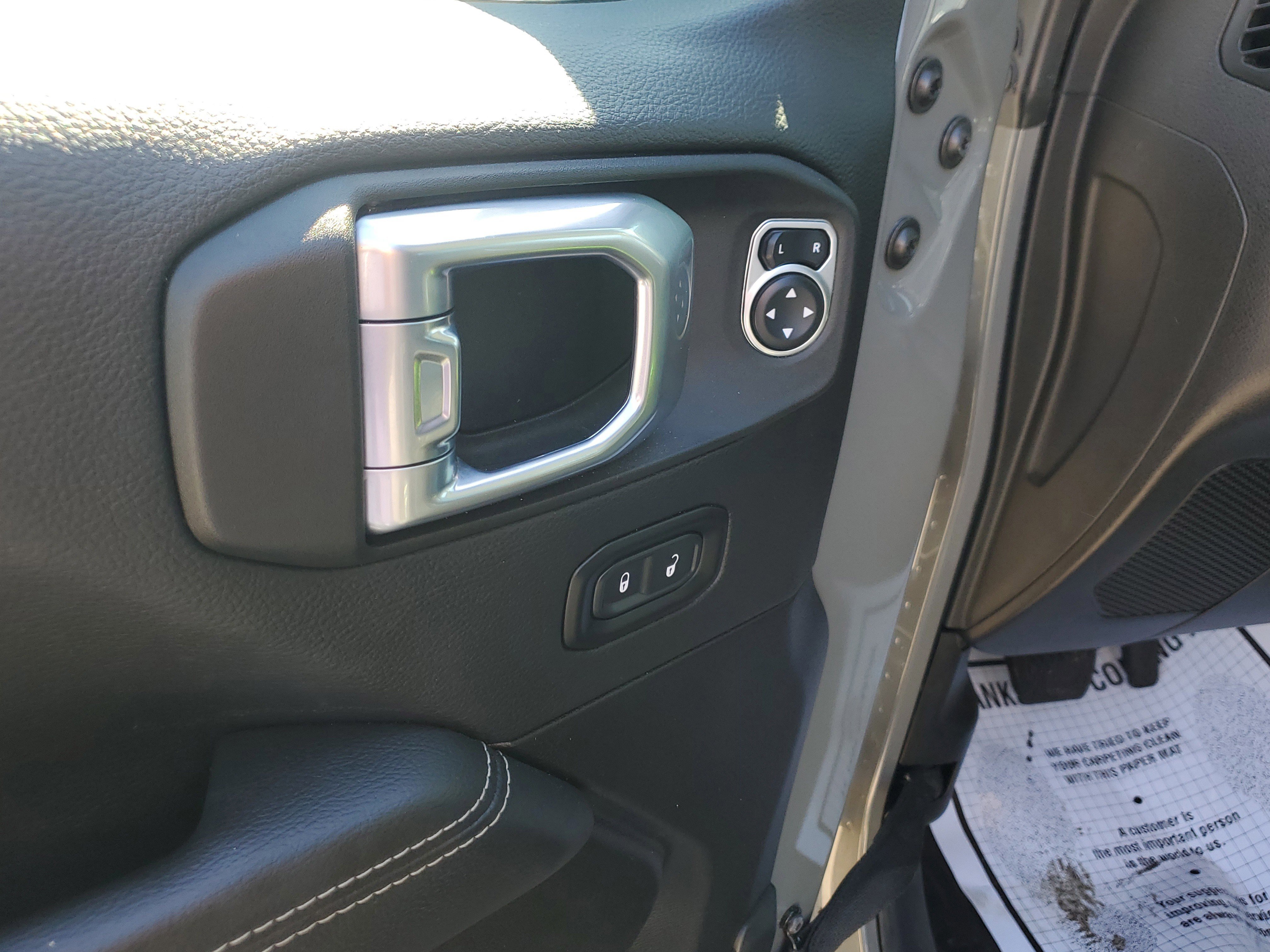 Used 2021 Jeep Gladiator Overland w/ Popular Equipment Package image 19