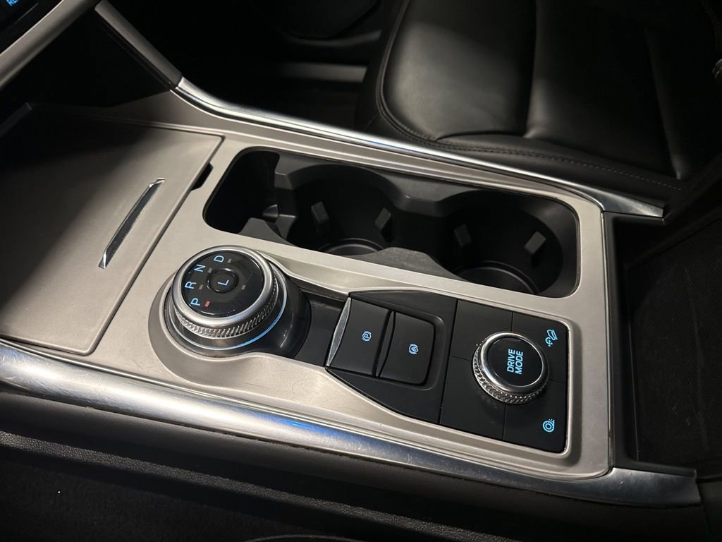 Certified 2022 Ford Explorer XLT w/ Equipment Group 202A image 26