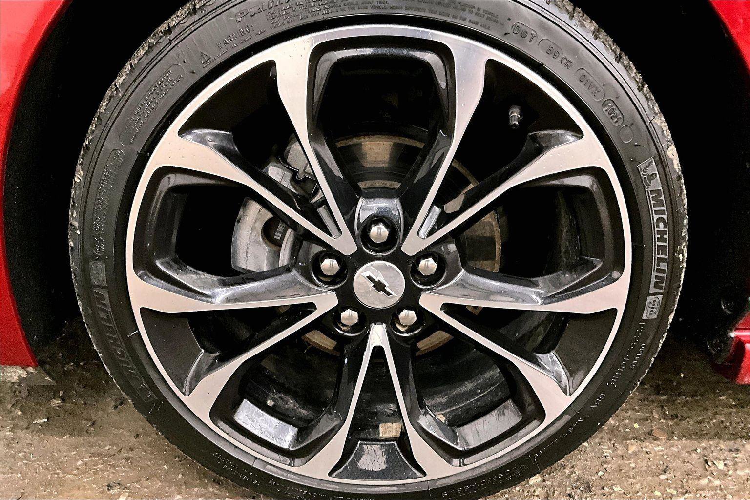 Used 2019 Chevrolet Cruze Premier w/ Sun And Sound Package image 8