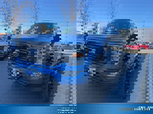 Certified 2021 Ford F150 XLT w/ Equipment Group 302A High image 3