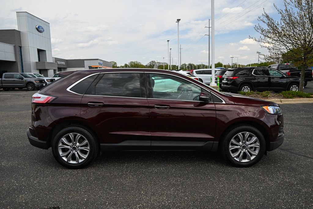 Certified 2024 Ford Edge Titanium w/ Class II Trailer Tow Package AWD/4WD image 3