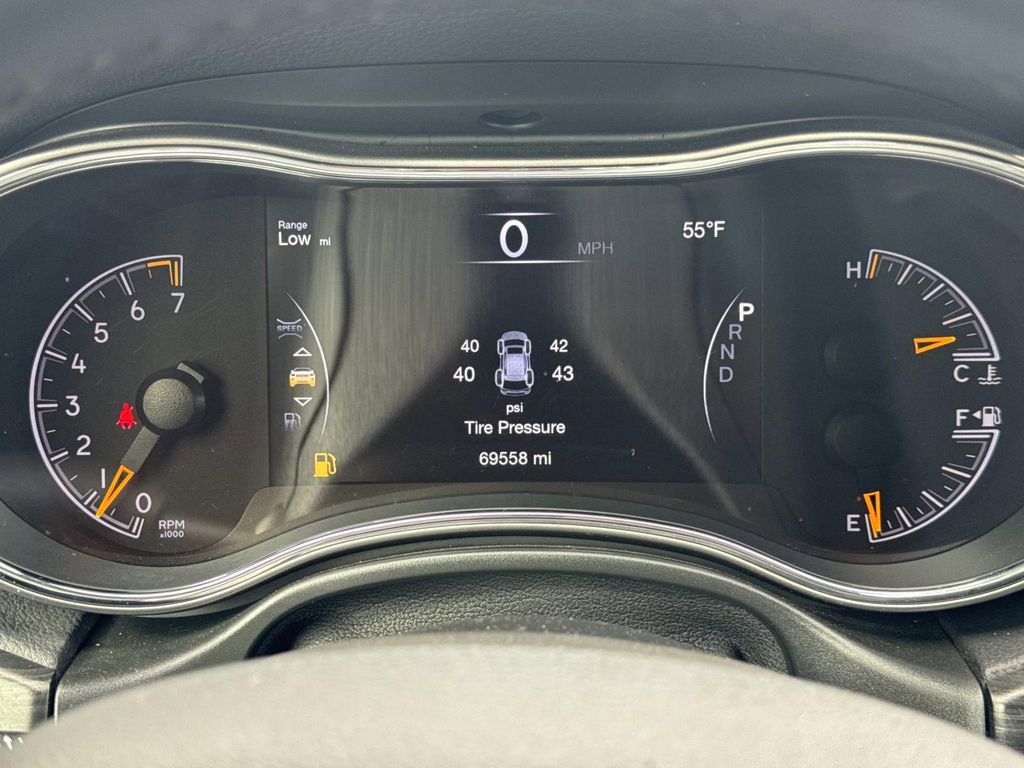 Used 2020 Jeep Grand Cherokee Laredo RWD image 21