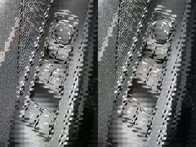 Certified 2023 Ford F150 Raptor w/ Raptor Carbon Fiber Package image 15