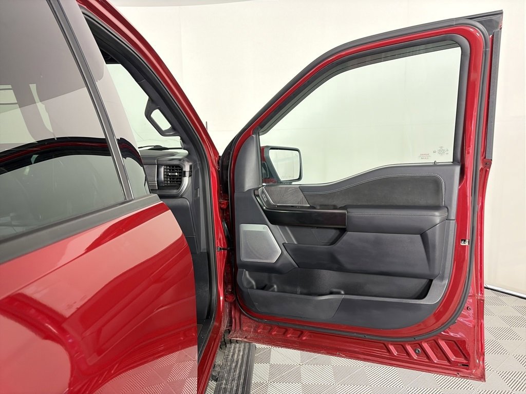 Certified 2023 Ford F150 Platinum w/ Equipment Group 701A High image 31