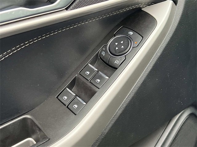 Certified 2022 Ford Explorer XLT w/ Equipment Group 202A image 20