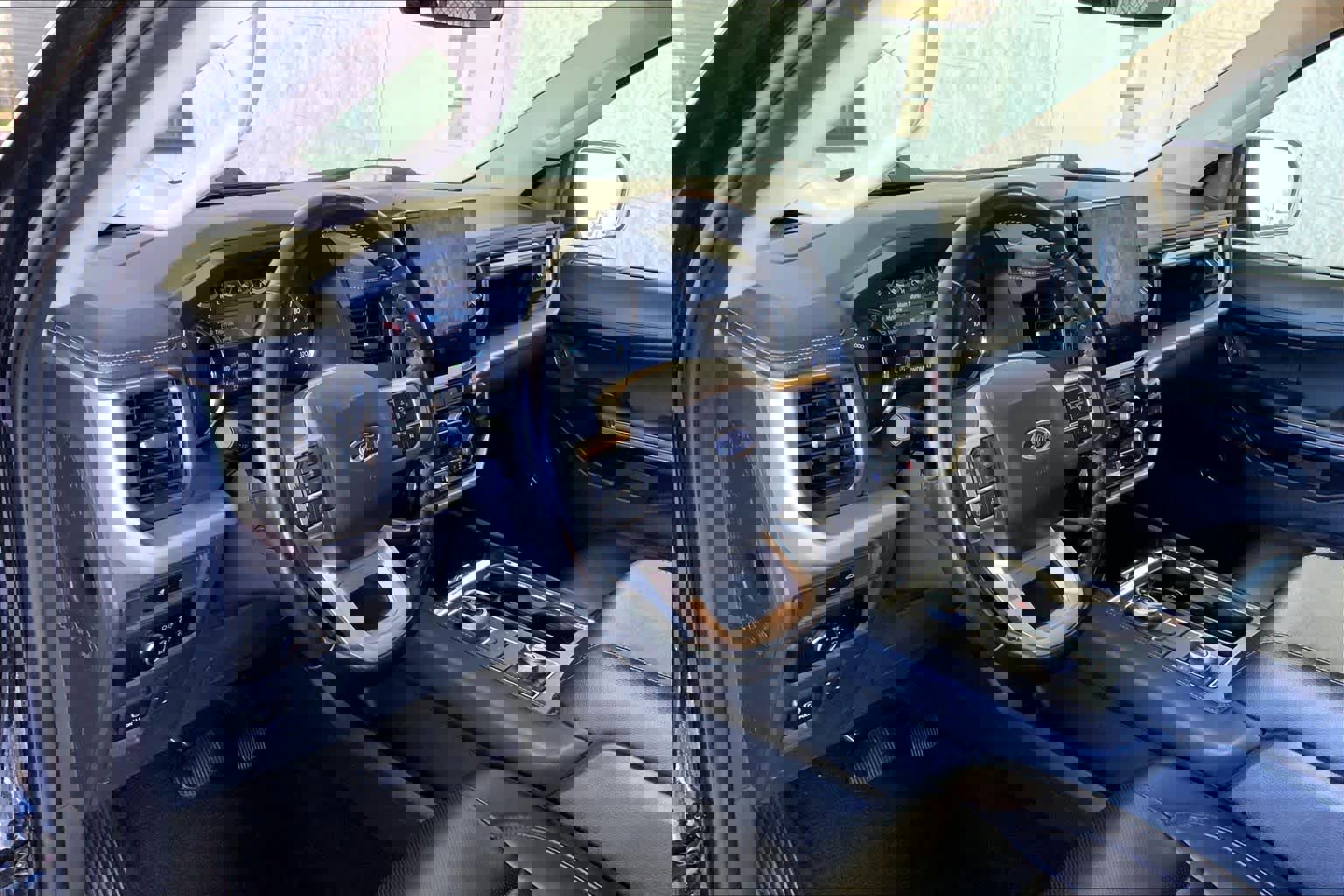 Certified 2024 Ford Expedition Max XLT image 13