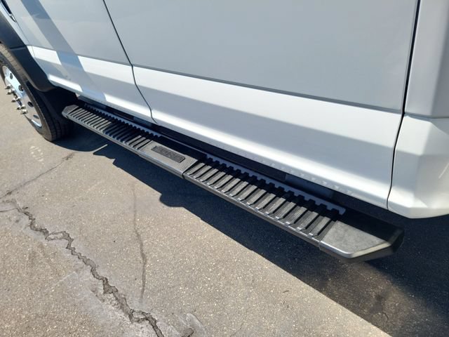 Certified 2022 Ford F550 2WD Crew Cab Super Duty w/ Power Equipment Group image 24