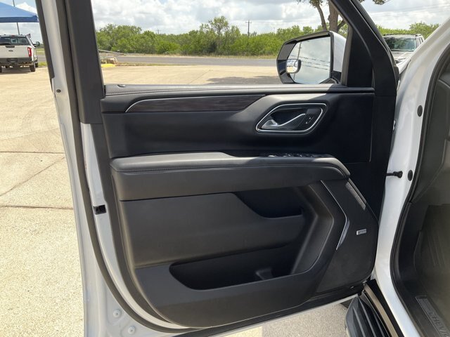 Used 2023 Chevrolet Tahoe LT w/ LT Signature Plus Package RWD image 7