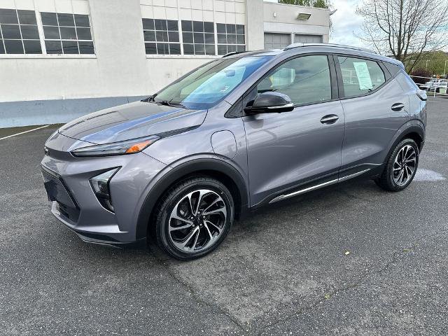 Used 2023 Chevrolet Bolt EUV Premier w/ Sun & Sound Package image 2