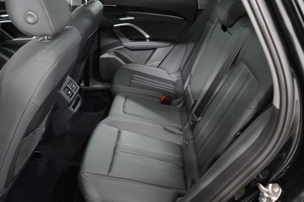 Used 2025 Audi Q5 Premium w/ Convenience Package AWD/4WD image 31