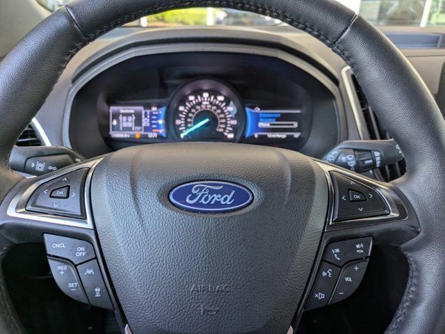 Certified 2024 Ford Edge Titanium w/ Titanium Elite Package image 26