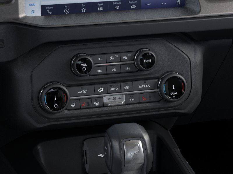 Certified 2025 Ford Bronco Outer Banks AWD/4WD image 16