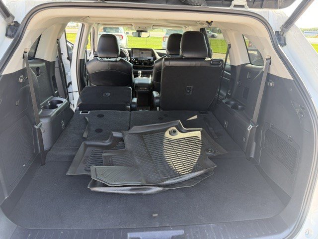 Used 2022 Toyota Highlander Limited AWD/4WD image 33