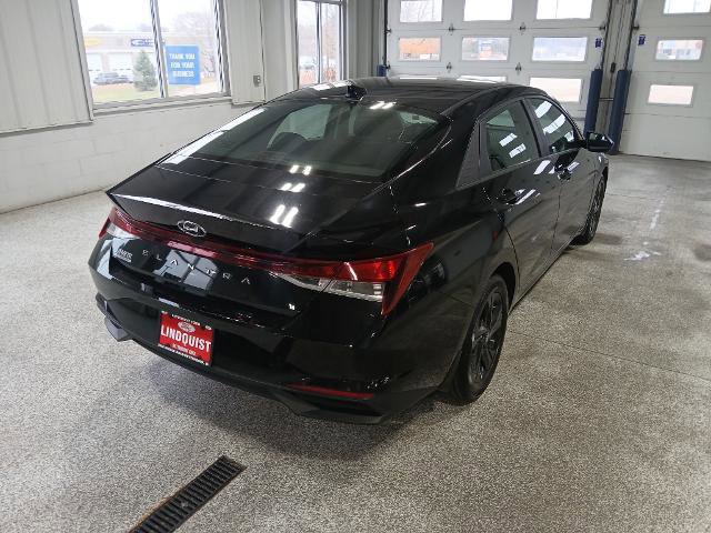 Used 2022 Hyundai Elantra SEL w/ Convenience Package image 5