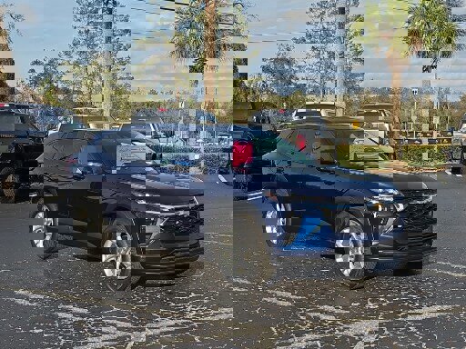 Used 2024 Chevrolet Trax LS w/ LS Convenience Package image 8