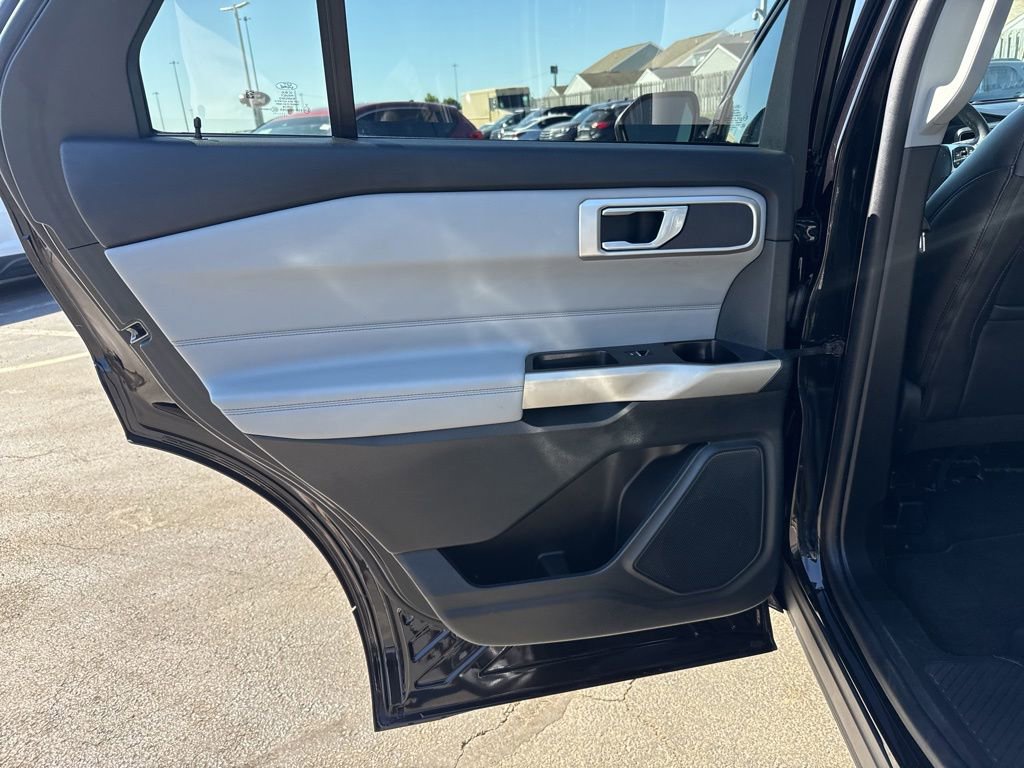 Certified 2023 Ford Explorer XLT w/ Equipment Group 202A AWD/4WD image 28