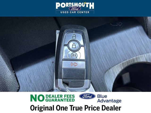 Certified 2022 Ford Escape SE w/ SE Sport Appearance Package image 17