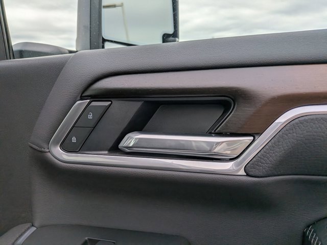 Used 2025 GMC Sierra 2500 Denali w/ Technology Package AWD/4WD image 31